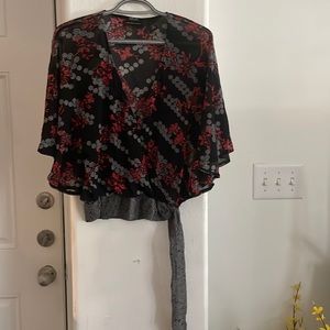 New York & Company Tied Waist Floral Blouse Size XS